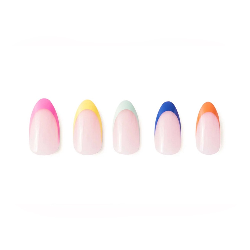 Glamnetic press on nails in “sprinkles”